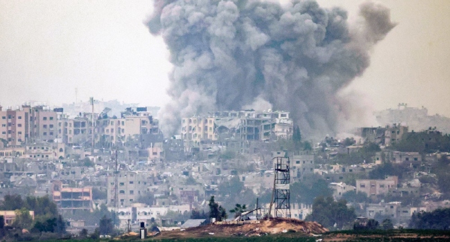 Israel “cut communications