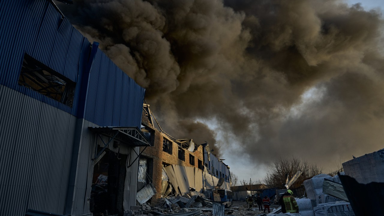 Ukraine loses 300 troops, tanks, howitzers in one battle - Russia