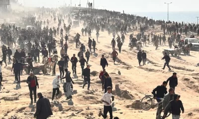 Israeli troops fire on crowd