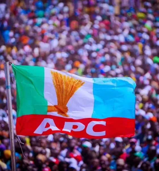 Fresh Crisis in APC as Popular Serving Senator Dumps Party