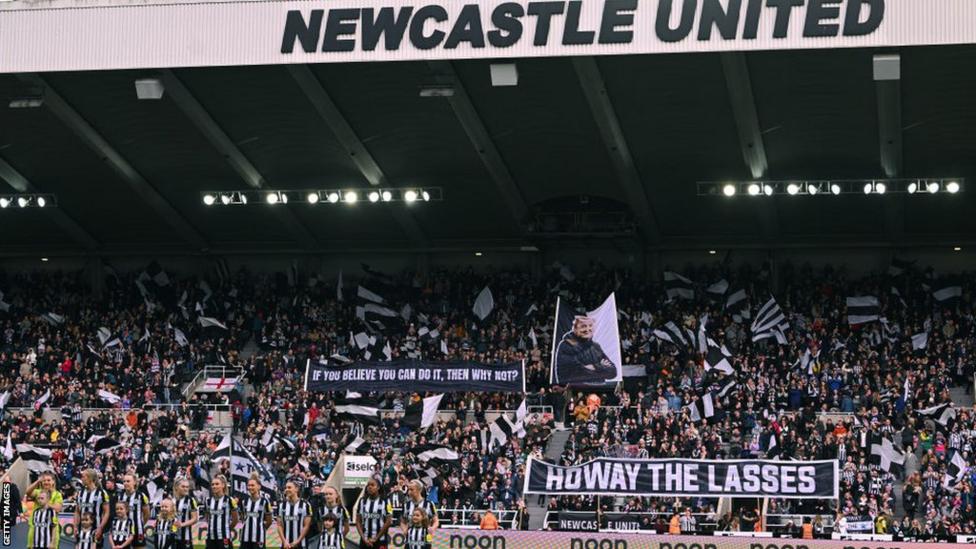 Newcastle United beat Huddersfield Town 10-0 to secure promotion to the Women's Championship with two games to spare.