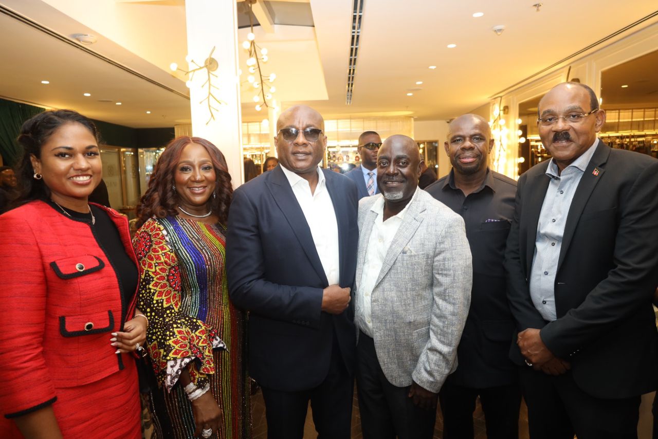 From left: Maria Browne, wife of the Antiguan Prime Minister; Alice Onyema, Vice Chairman, Air Peace; Dr Allen Onyema, Chairman, Air Peace; Antigua and Barbuda Ambassador to Nigeria, Amb. Davin Joseph; Dr Ebuka Okafor, Chairman, Vixa Pharmaceuticals Ltd; and Honourable Gaston Browne, Prime Minister of Antigua and Barbuda at a recently held Business Forum in Lagos to discuss investment opportunities in Antigua and Barbuda.