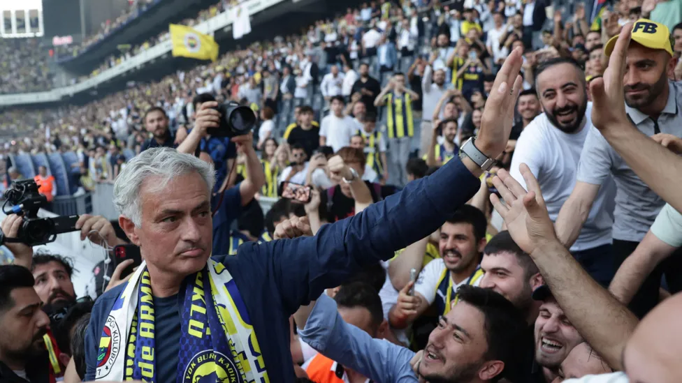 Jose Mourinho: Fenerbahce appoint former Manchester United and Chelsea boss as coach