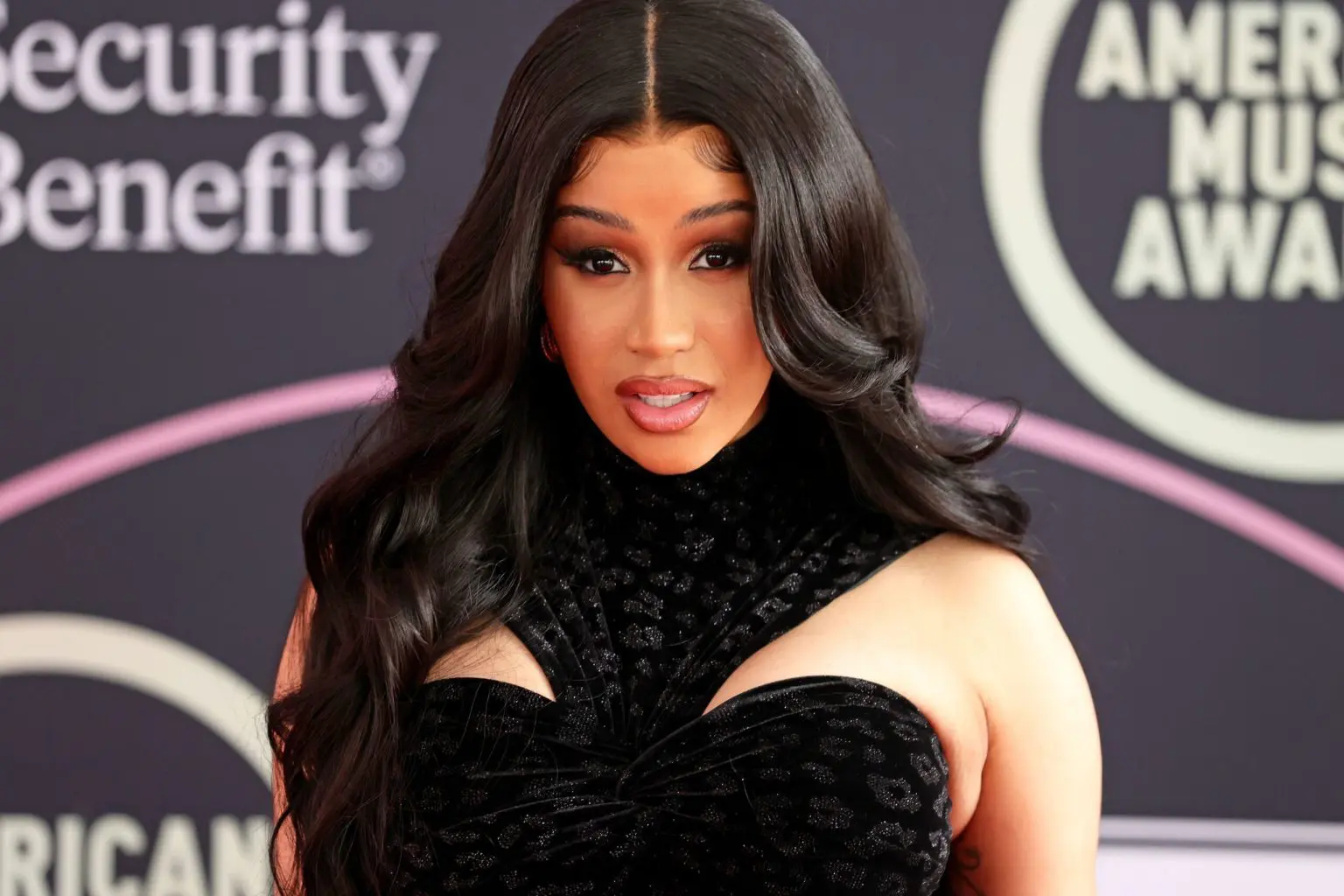 ‘I’ll never quit music’ – Cardi B says amid Joe Budden’s criticism