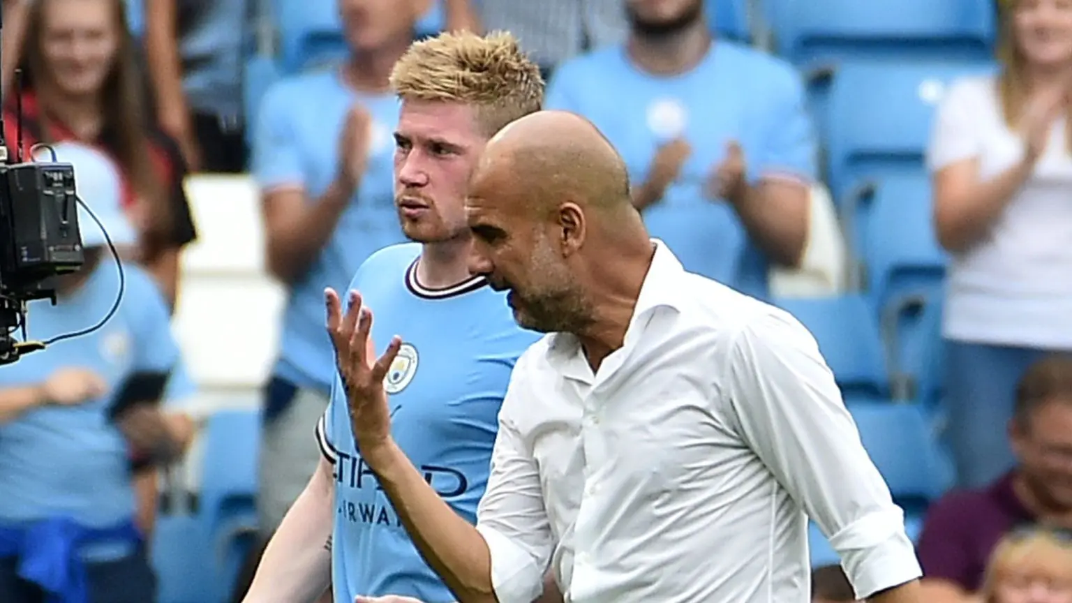 Guardiola to replace De Bruyne with midfielder from EPL rivals