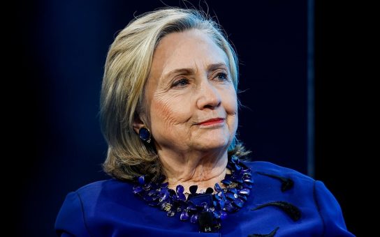 Clinton rallies Americans for Harris