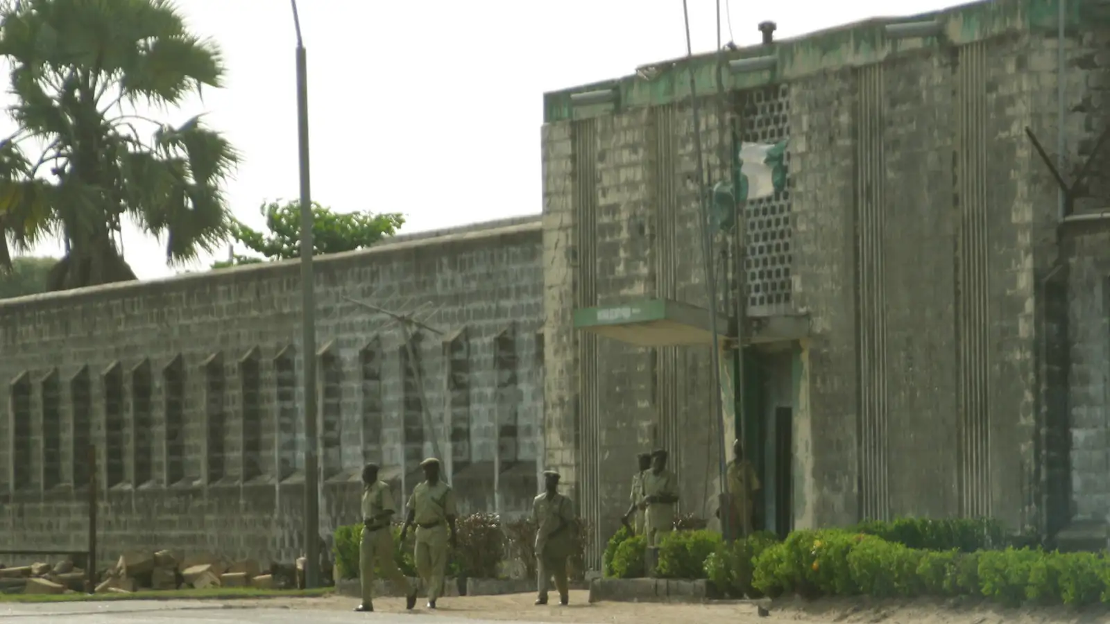FG warns against violent protest, declares prisons ‘Red Zones’