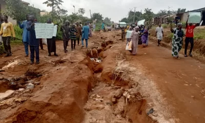 The people of Idomila community in Ijebu North-East Local Government Area of Ogun State staged a protest on Saturday over the deplorable condition