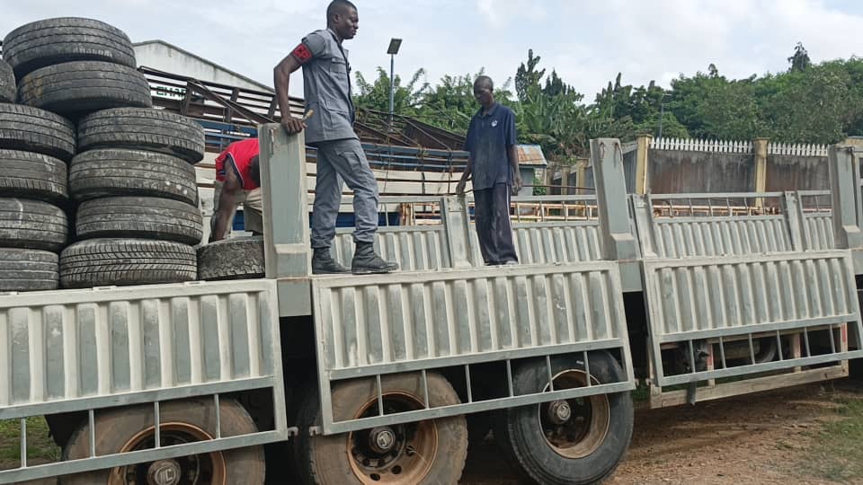 Customs intercept 2,290 used tyres in Oyo