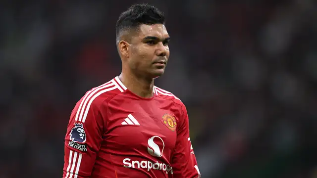 Casemiro's stance on Man Utd future revealed as Galatasaray plot move for Brazilian