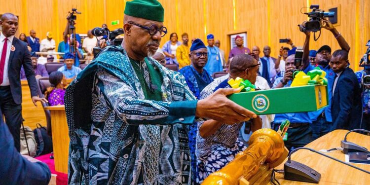 Governor Abiodun presents N1.054 trillion 2025 budget to Ogun Assembly