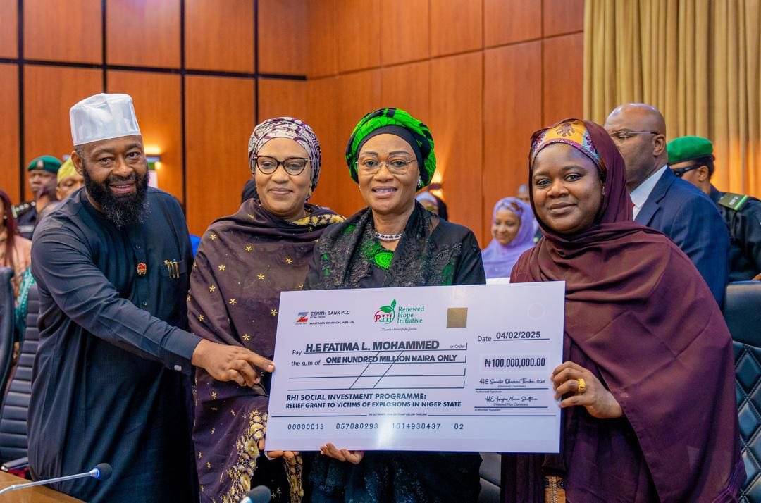 Oluremi Tinubu donates N100m to Niger state tanker explosion victims