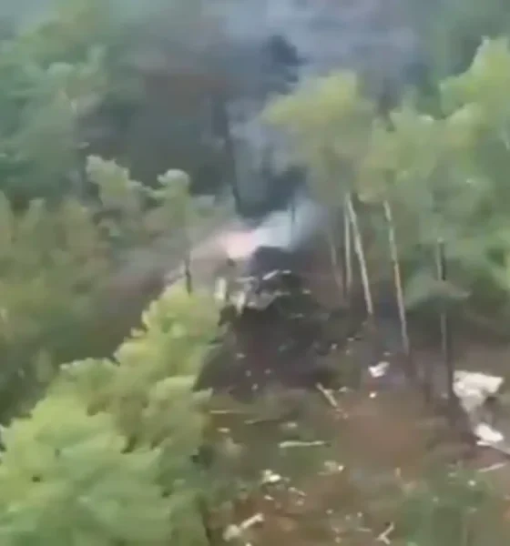 Plane crash kills 49 passengers in Russia